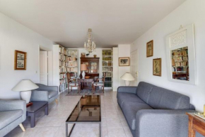 Fully equipped apartment with terrace in a quiet secured residence